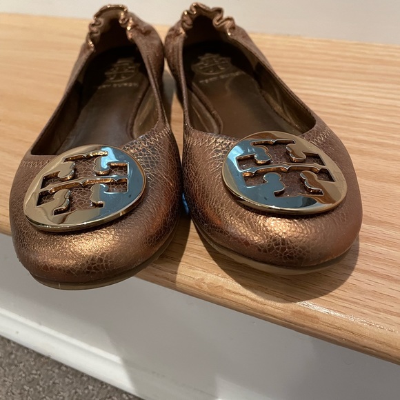 Tory Burch Bronze Ballet Flats size 6 - Picture 2 of 4